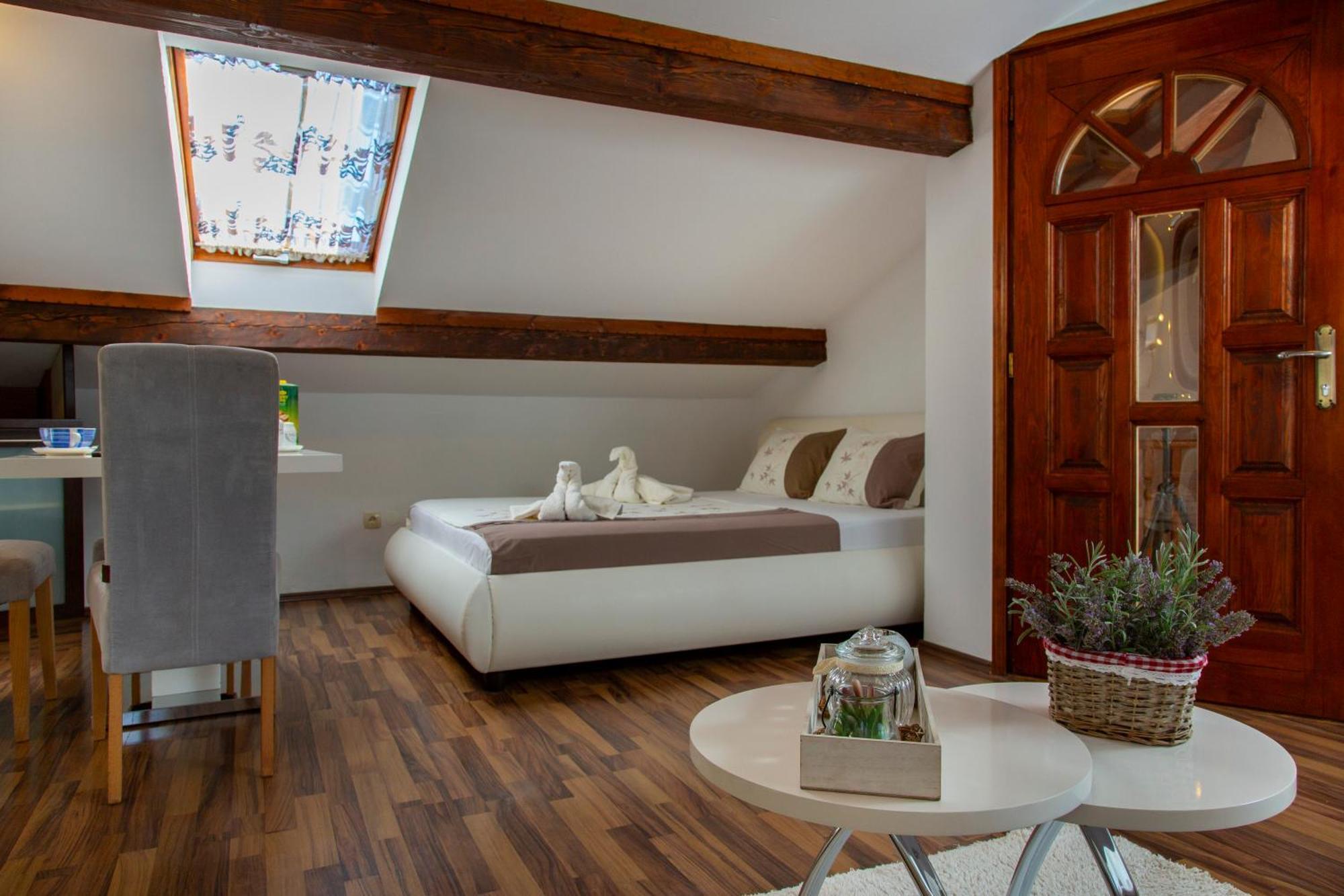 Apartman Viki Stinjan Pula Exterior photo